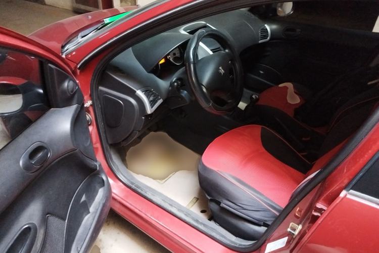 Used Peugeot 207 2011 Sedan 1.4L Manual Yule Edition