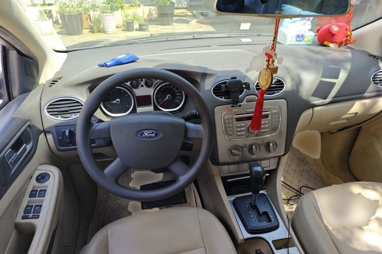 Used Ford Focus 2011 Sedan 1.8L Automatic Fashion Edition
