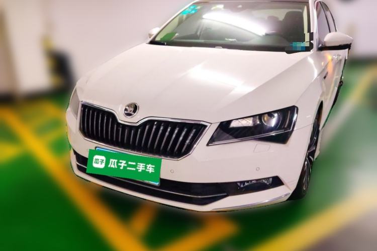 Used Skoda Superb 2016 TSI330 DSG Smart Drive Edition Guazi used car, China used car export, Used car for sale, Used cars, Cheapest cars for sale