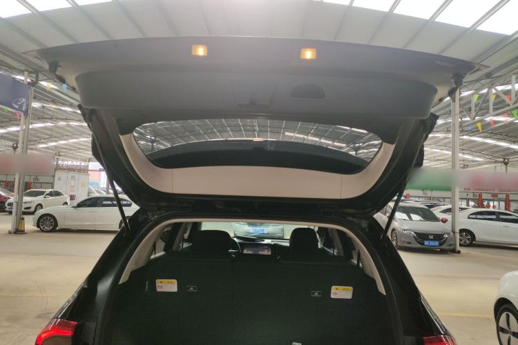 Used Hyundai ix35 2023 Musso 2.0L Deluxe Edition DLX
