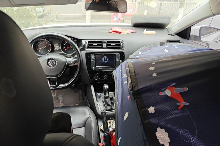 Used Volkswagen Sagitar 2017 1.6L Automatic Comfort Model
