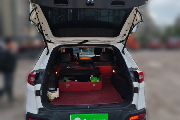 Used Jeep Cherokee 2017 2.0L Superior Edition