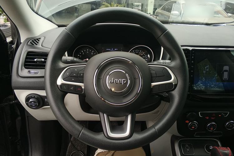 Used Jeep Compass 2017 200T Automatic Comfort Edition