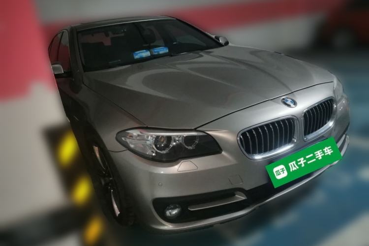 Used BMW 5 Series 2014 525Li Leading Model Front Right 45 Deg