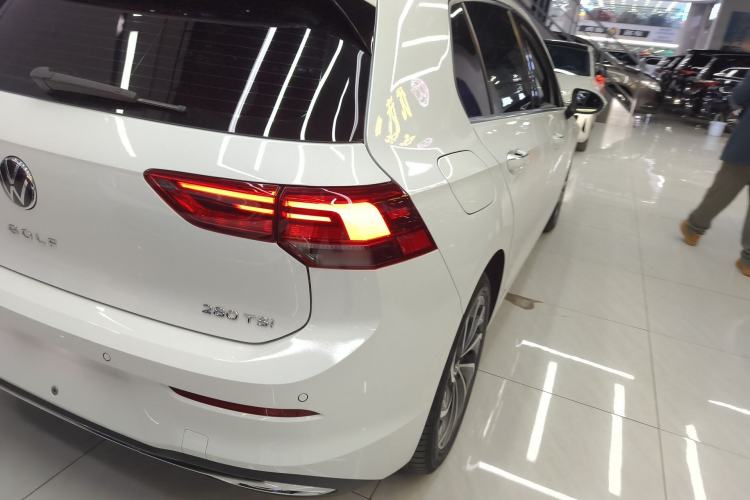 Used Volkswagen Golf 2023 Facelift 280TSI DSG Pro Right Rear Taillight