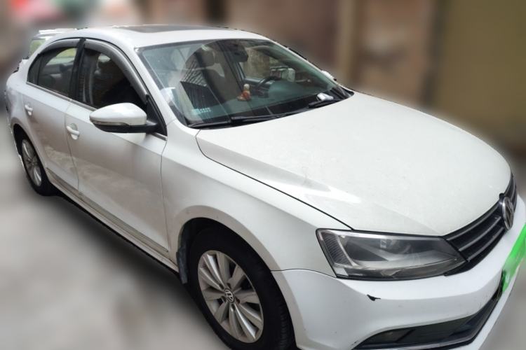 Used Volkswagen Sagitar 2015 230TSI Automatic Comfort Version