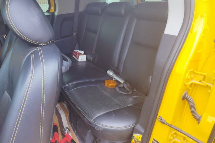 Used Toyota FJ Cruiser 2017 4.0L Dual Airbags Dual Fuel Tanks JBL – Middle East Left Rear Seat