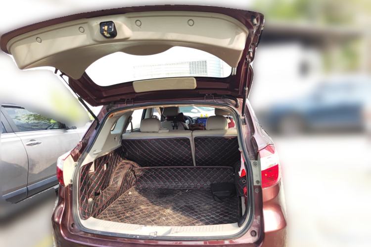 Used Venucia T70 2015 2.0L CVT Smart Edition
