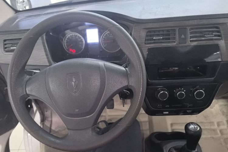 Used Jinbei Hiace X30 2020 1.5L Super-Comfortable Version China VI Standard SWC15M Center Console