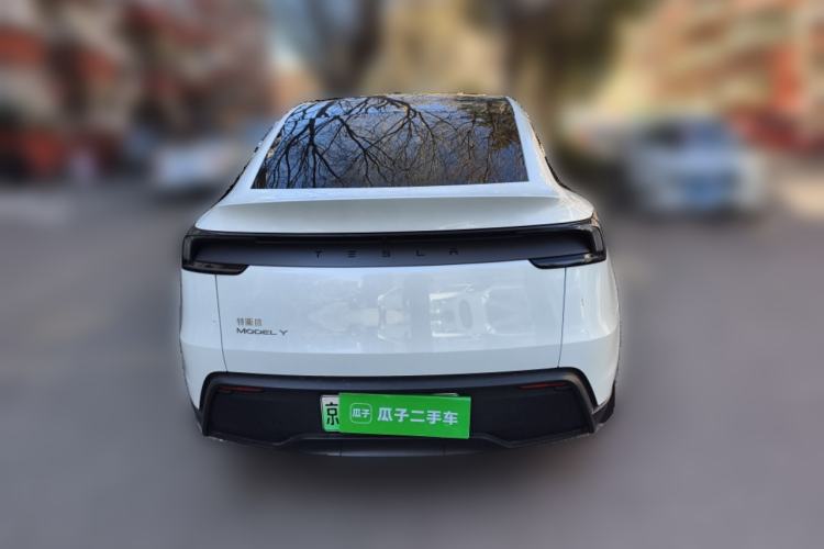 Used Tesla Model Y 2025 Rear-Wheel-Drive Version
