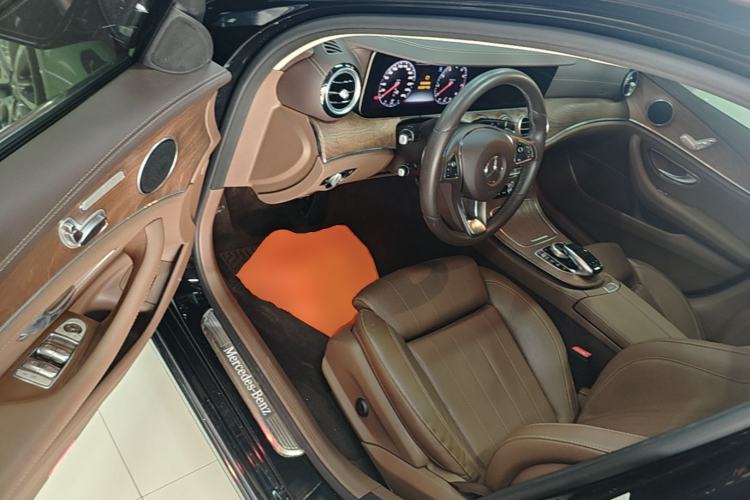 Used Mercedes-Benz E-Class 2018 Facelift E 200 L
