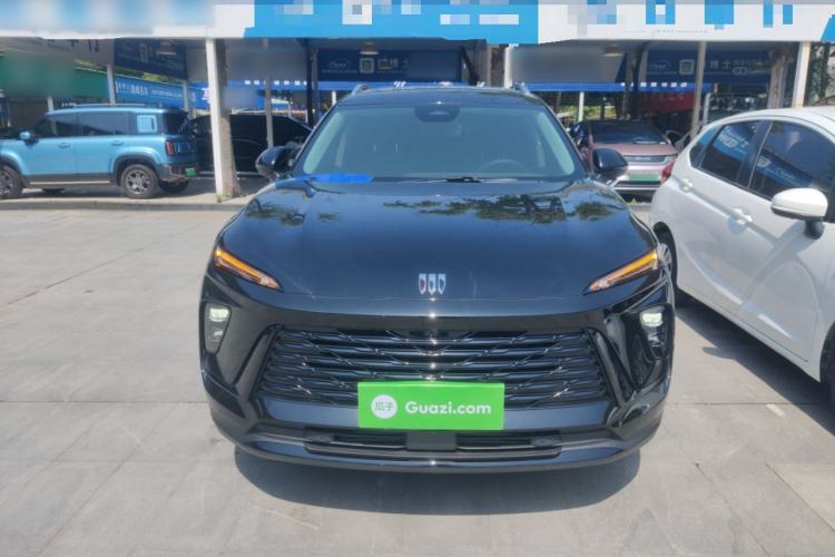 Used Buick Envision 2025 Encore Plus 28T Two-Wheel-Drive Platinum Edition