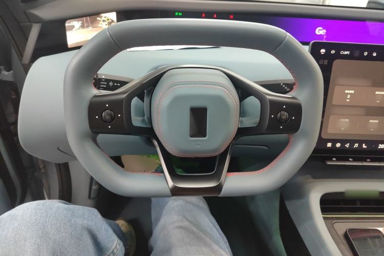 Used Avatr 12 2025 Year Updated Ultra Extended-Range Version Steering Wheel