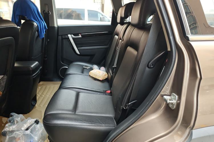 Used Chevrolet Captiva 2017 2.4L Two-Wheel Drive Urban Version 7 Seats Left Rear Seat