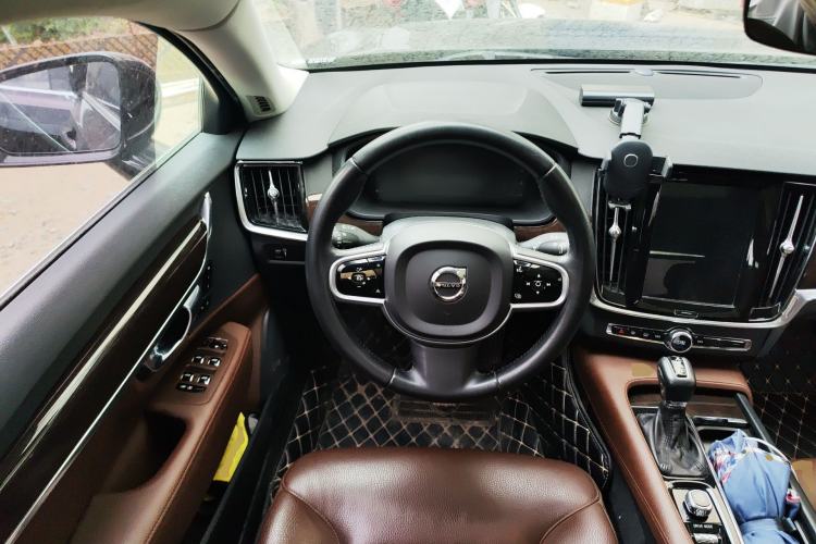 Used Volvo S90 2018 T4 Zhiyuan Edition