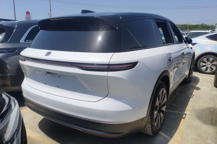 Used Nio ES8 2023 75 kWh Rear Right 45 Deg