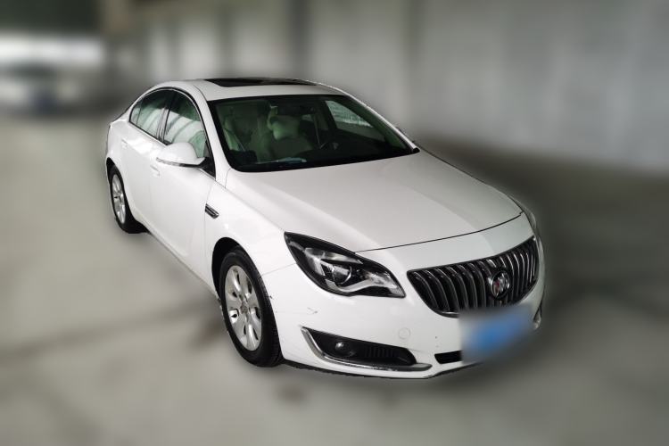 Used Buick Regal 2014 2.0L Leading Fashion Edition Front Right 45 Deg