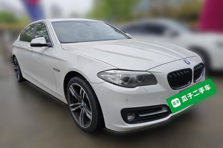 Used BMW 5 Series 2014 528Li Leading Model
