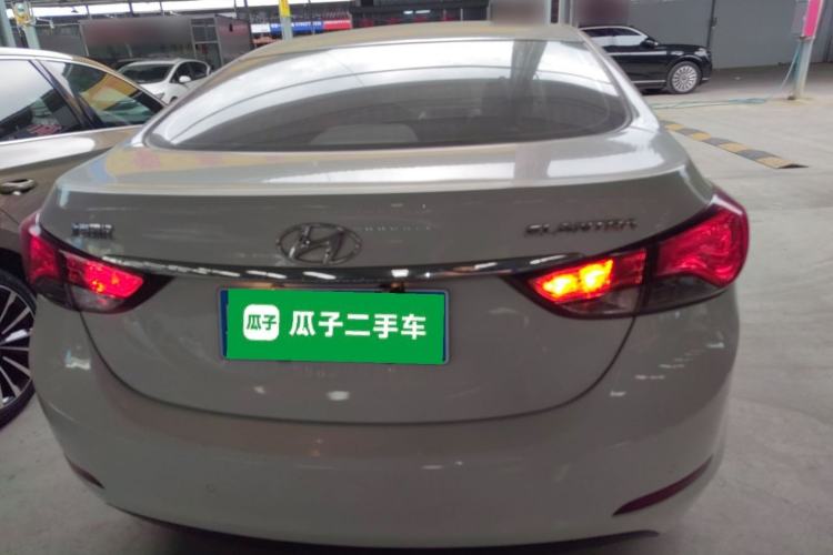 Used Hyundai Elantra (5th Generation / Langdong) 2016 1.6L Automatic Smart Version
