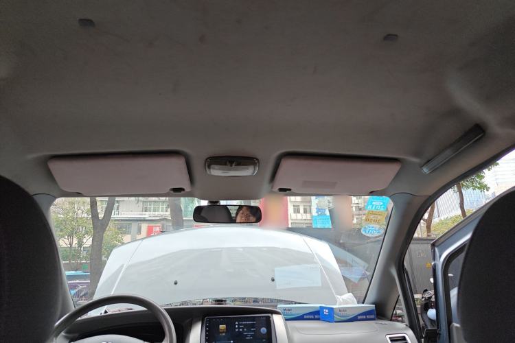 Used Dongfeng Shuaike 2011 1.6L Manual Comfort 7-Seater Headliner