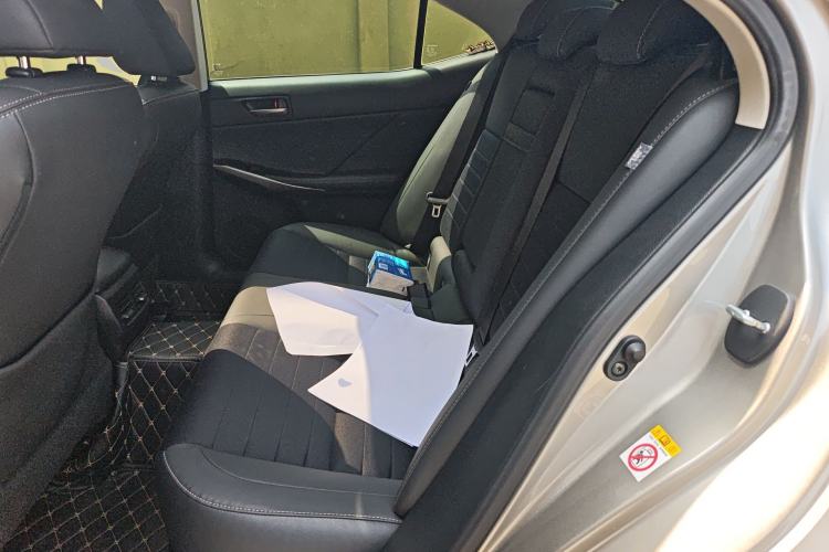 Used Lexus IS 2017 300 Leading Edition
