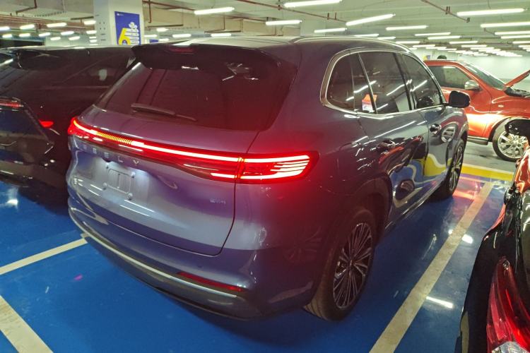 Used Geely Galaxy Galaxy Xingjian 7 EM-i 2025 120km Flagship Edition
