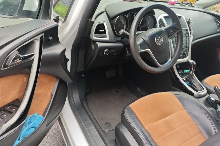 Used Buick GT 2013 XT 1.6L Automatic Fashion Edition
