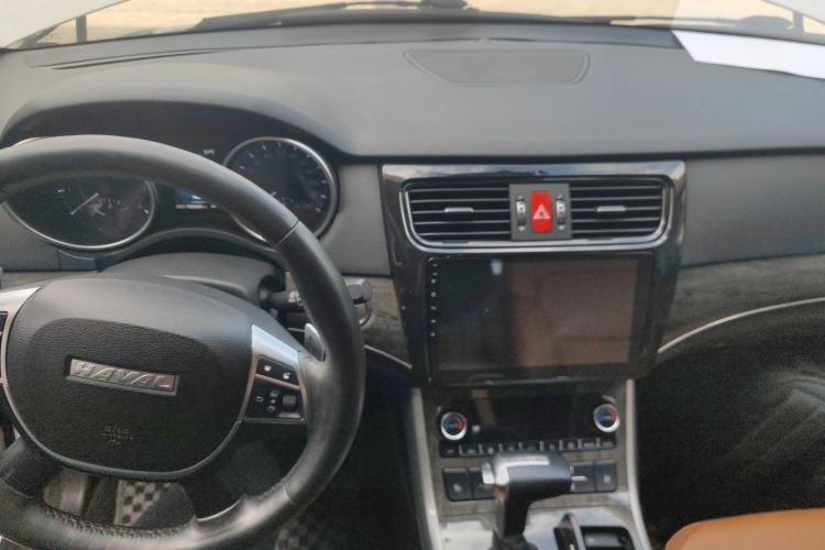 Used Haval H8 2015 2.0T Two-Wheel-Drive Elite Version