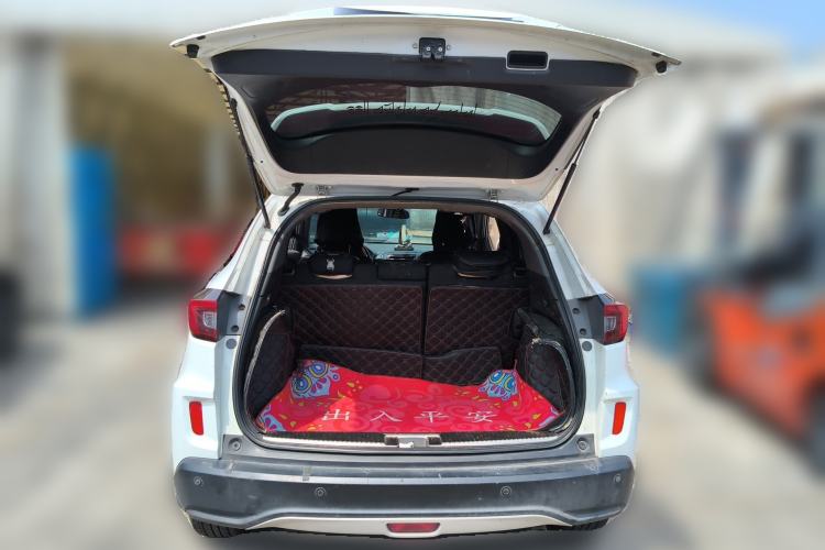 Used Honda XR-V 2015 1.5L LXi CVT Classic Edition Trunk