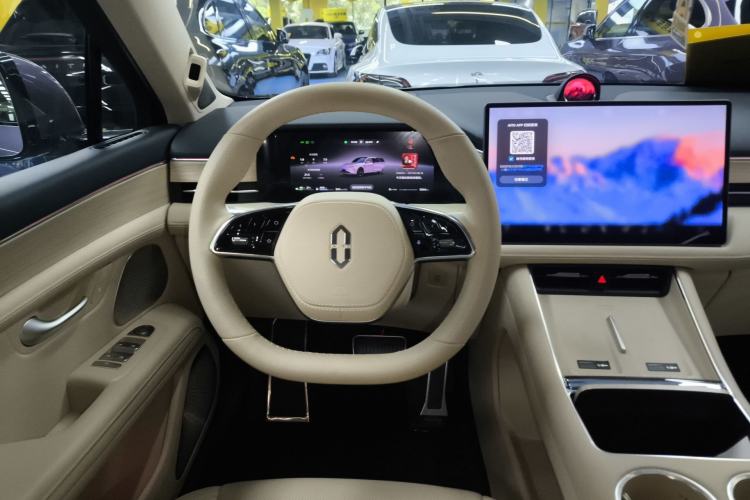 Used Hima AITO M5 2025 Extended-Range Ultra All-Wheel-Drive Version Steering Wheel