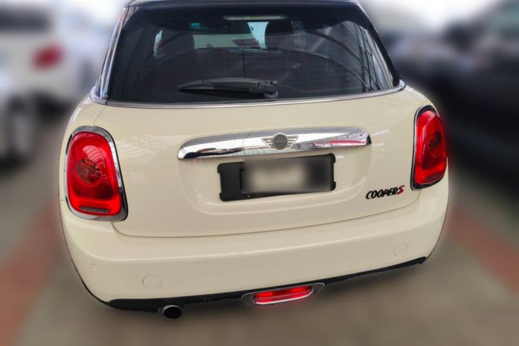Used MINI 2016 1.5T COOPER Five-Door Edition Rear