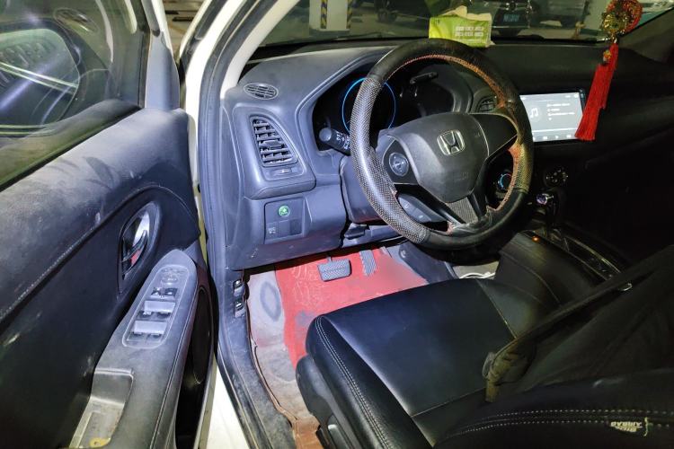 Used Honda Vezel 2015 1.5L CVT two-wheel drive Comfort trim Driver Seat