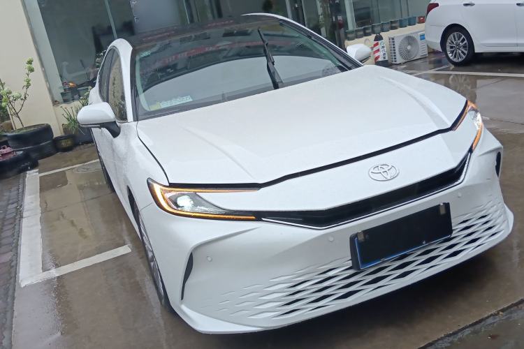 Used Toyota Camry 2024 2.0G Prestige Edition
