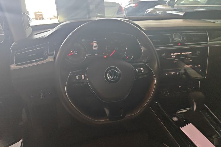 Used Volkswagen Phideon 2021 380TSI Prestige Edition
