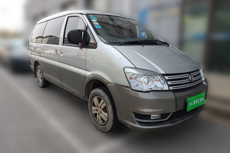 Used FORTHING Lingzhi 2014 M5 Q3 2.0L 7-seat Long-Wheelbase Comfort Version
