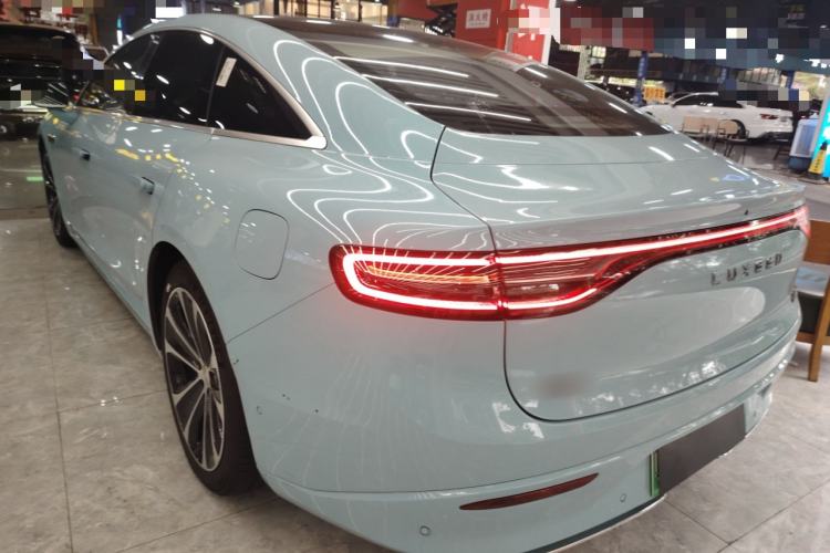 Used Hima Luxeed S7 2025 785 km Ultra
