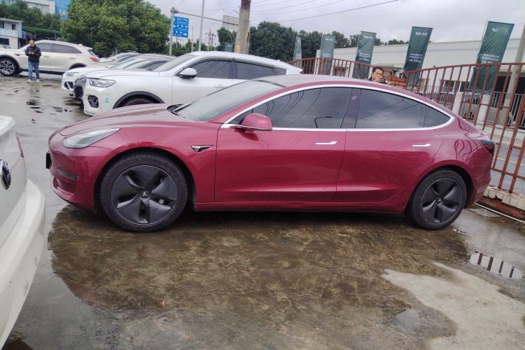 Used Tesla Model 3 2019 Long-Range Rear-Wheel-Drive Version
