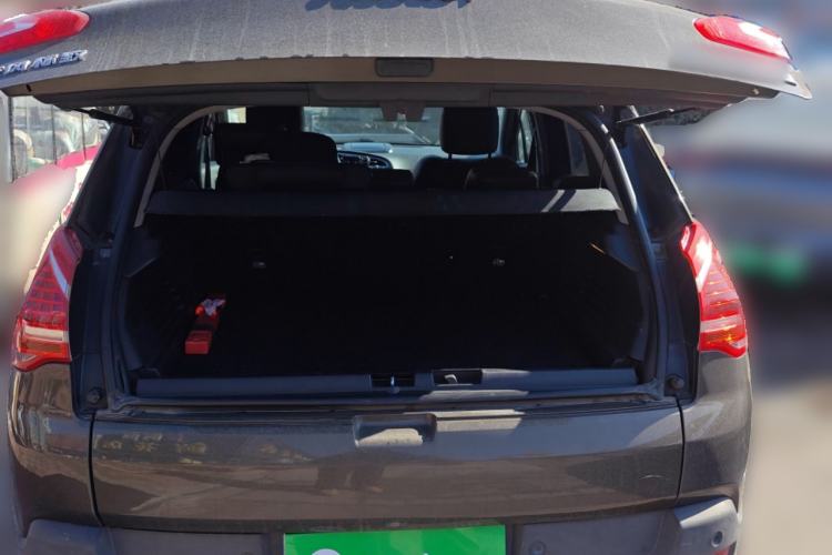 Used Peugeot 3008 2013 1.6THP Automatic Prestige Edition Trunk