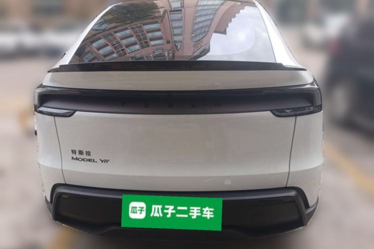 Used Tesla Model Y L 2025 Model Long-Range All-Wheel-Drive Version
