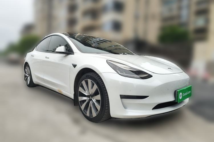 Used Tesla Model 3 2019 Long-Range Rear-Wheel-Drive Version Front Right 45 Deg