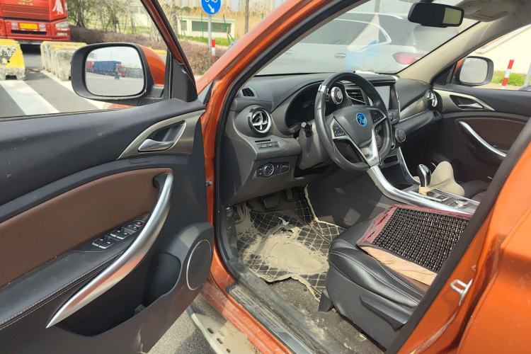 Used BYD Song New Energy 2017 Song DM 1.5TID All-Wheel Drive Luxury Model
