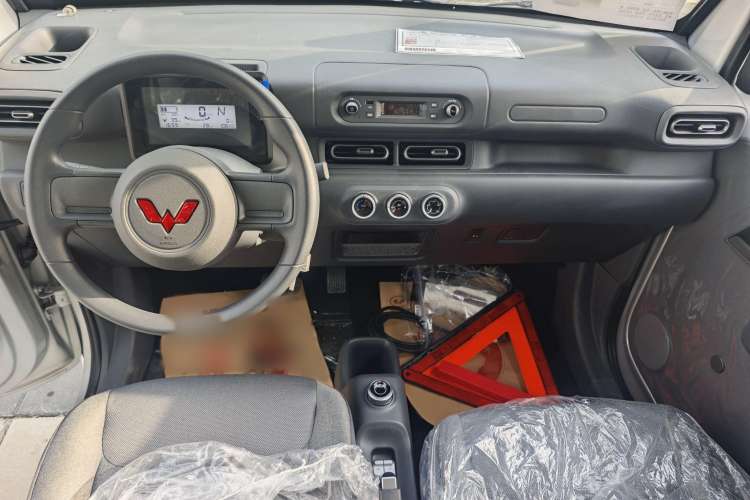 Used Wuling Zhiguang New Energy 2025 Comfort Model