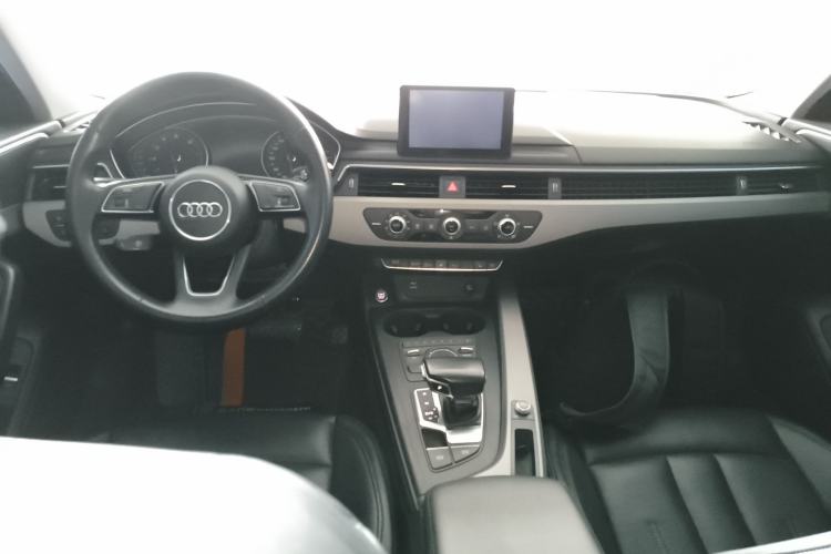 Used Audi A4L 2018 30th Anniversary Edition 40 TFSI Trendy Model Center Console