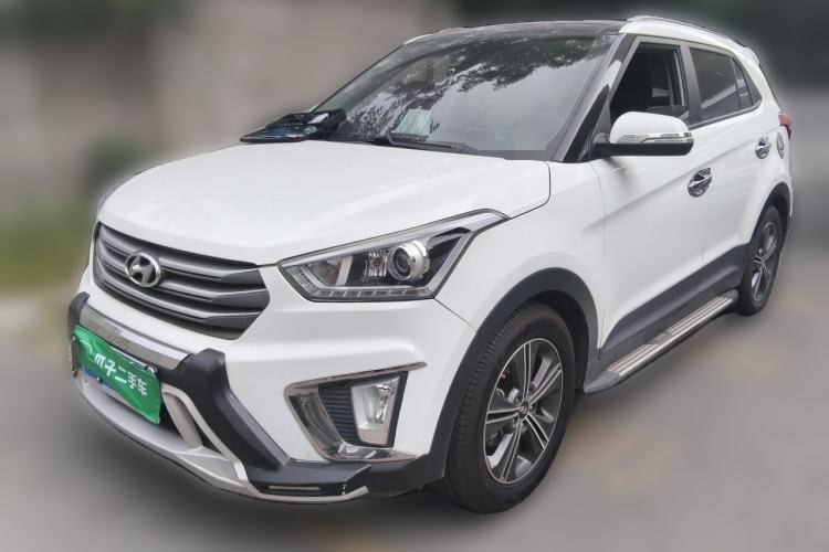 Used Hyundai ix25 2015 1.6L Automatic Two-Wheel-Drive Deluxe DLX Model