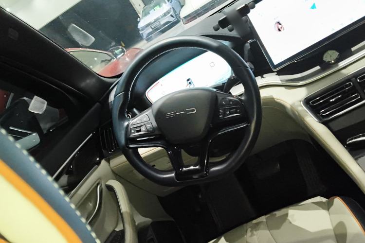 Used BYD Song PLUS New Energy 2023 Champion Edition EV 520KM Prestige Model