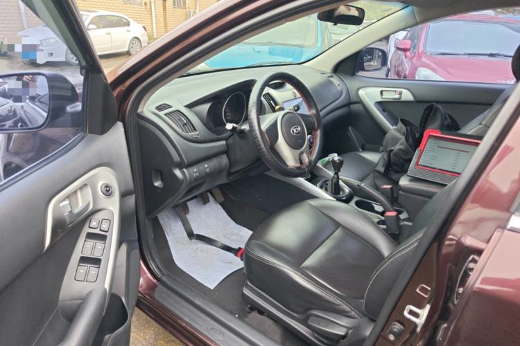 Used Kia Forte 2014 1.6L MT GL
