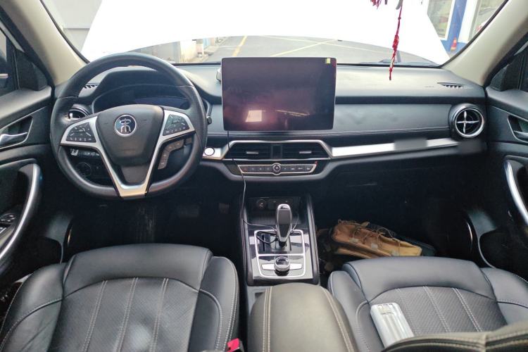 Used BYD Song New Energy 2019 Song DM 1.5TID Smart Connect Premium Model Center Console