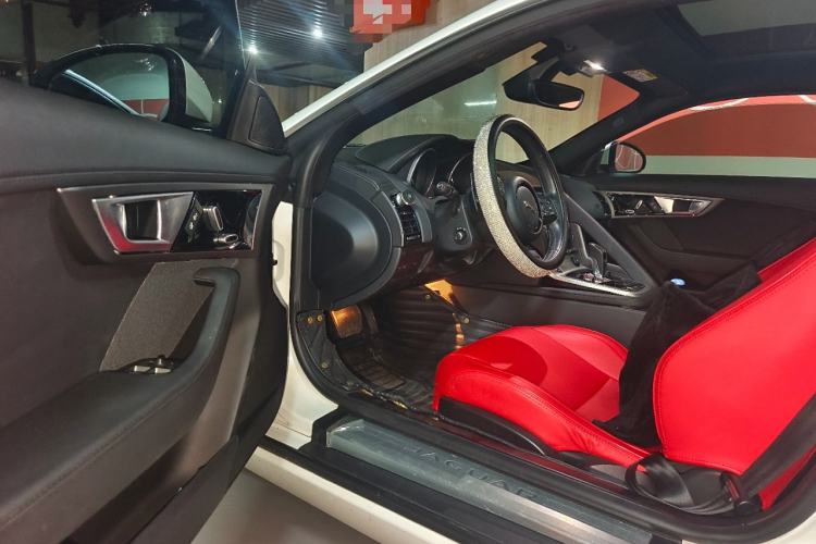 Used Jaguar F-TYPE 2016 3.0 SC Hardtop Version Driver Seat