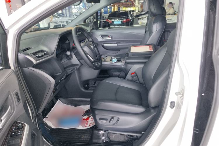 Used Toyota Granvia 2024 2.5L Hybrid Prestige PLUS Four-Wheel Drive Version Left Front Seat