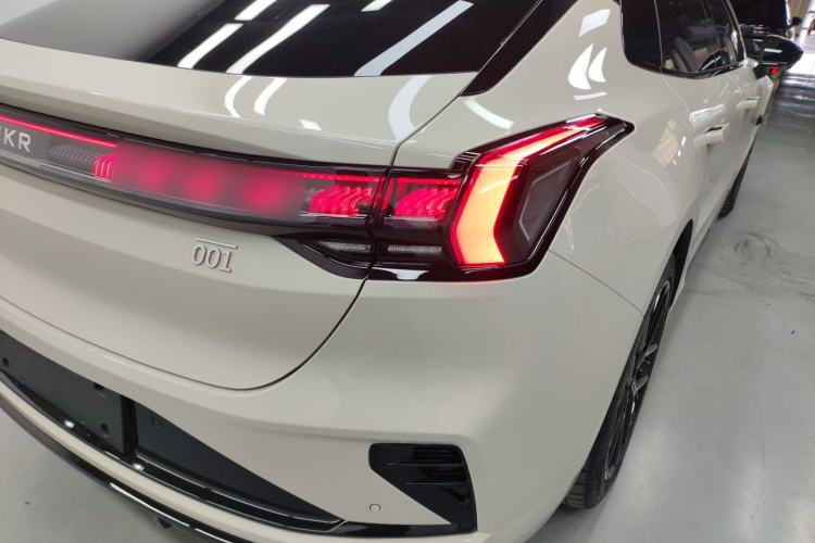 Used Zeekr 001 2026 95° All-Wheel-Drive Max Edition Right Rear Taillight